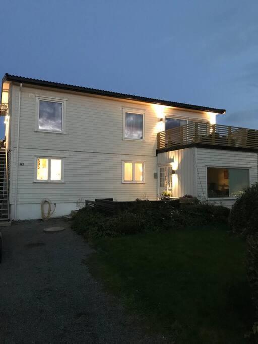 Topp Moderne Suite. Larvik Exterior photo